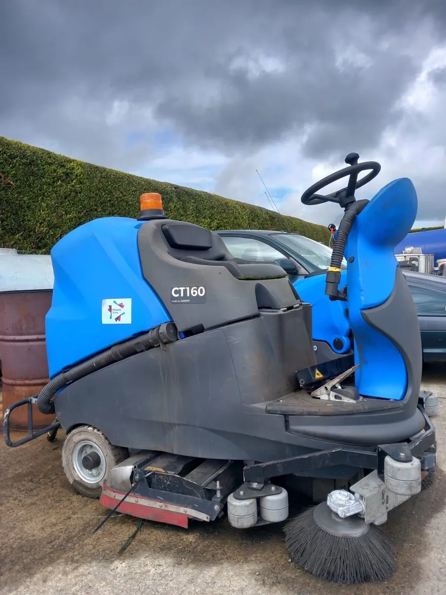 Sweepers for sale - Image 1