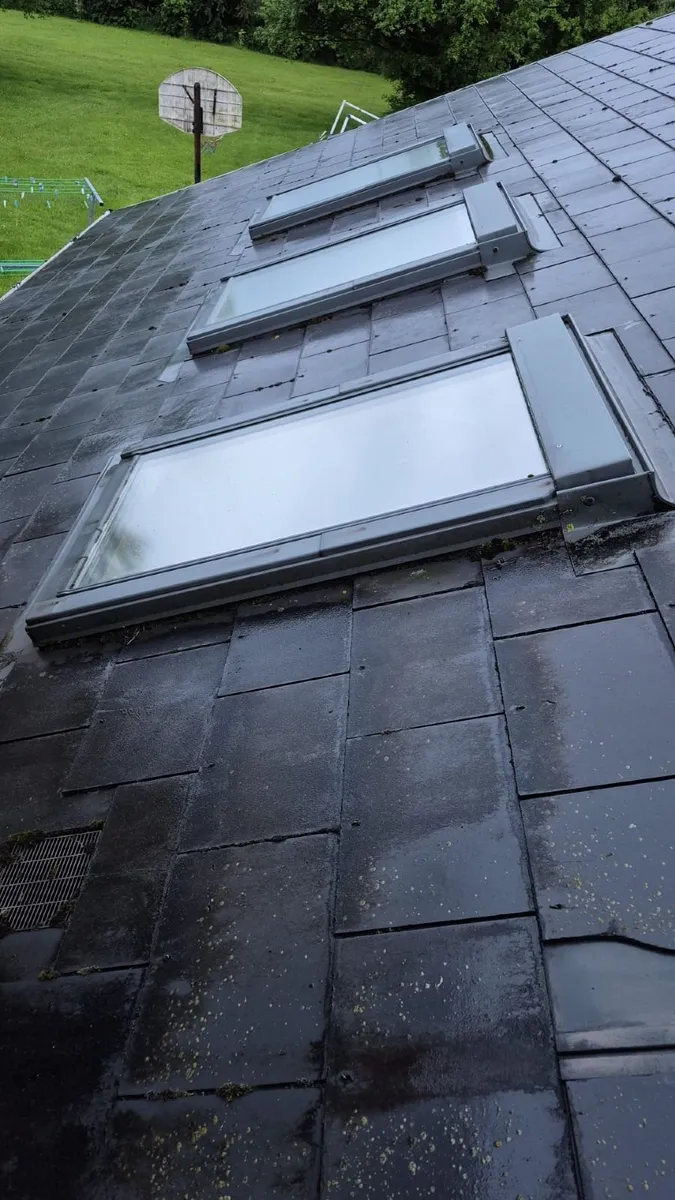 3 x VELUX GGL M06 Centre Pivot Roof Windows 78x118 - Image 1