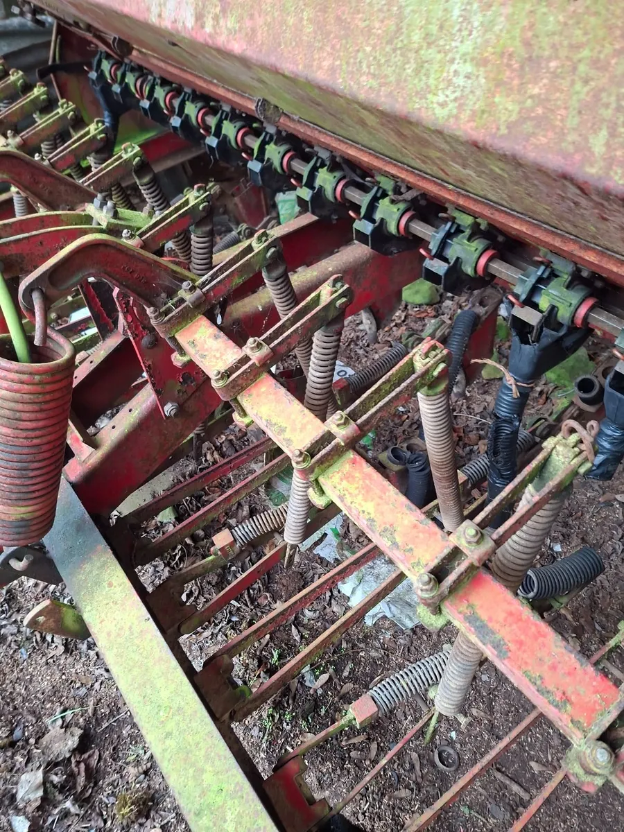 Corn drill m f - Image 2