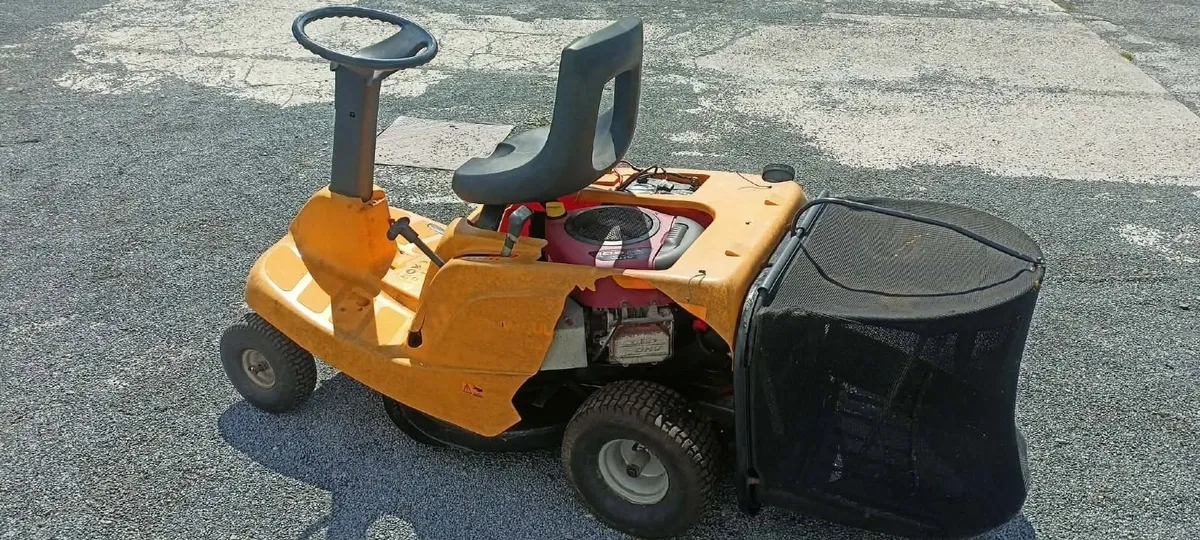 MCCULLOCH RIDE ON MOWER - FOR SALE - Image 2