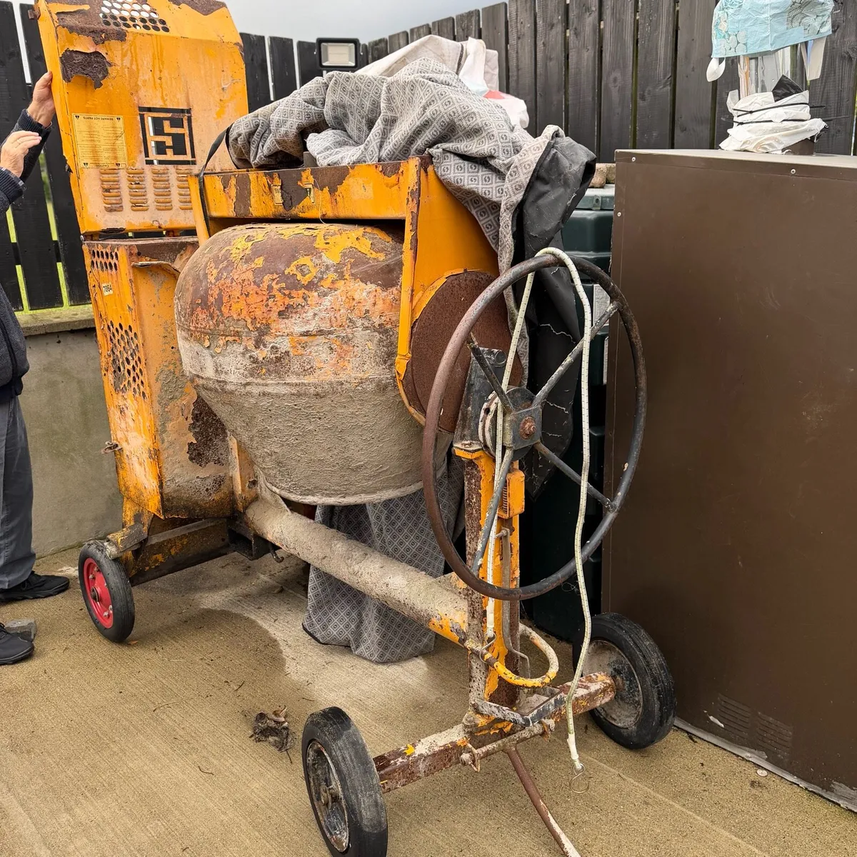 Cement Mixer - Image 3