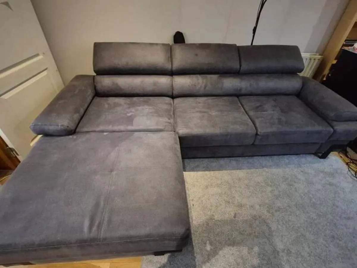 dark grey corner sofa with sleeping and storage - Image 1