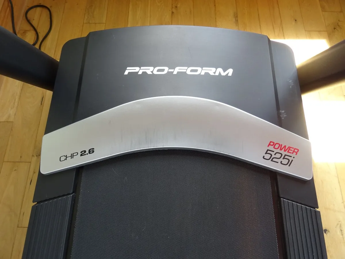 ProForm Threadmill with only 193 miles on it  MINT - Image 4