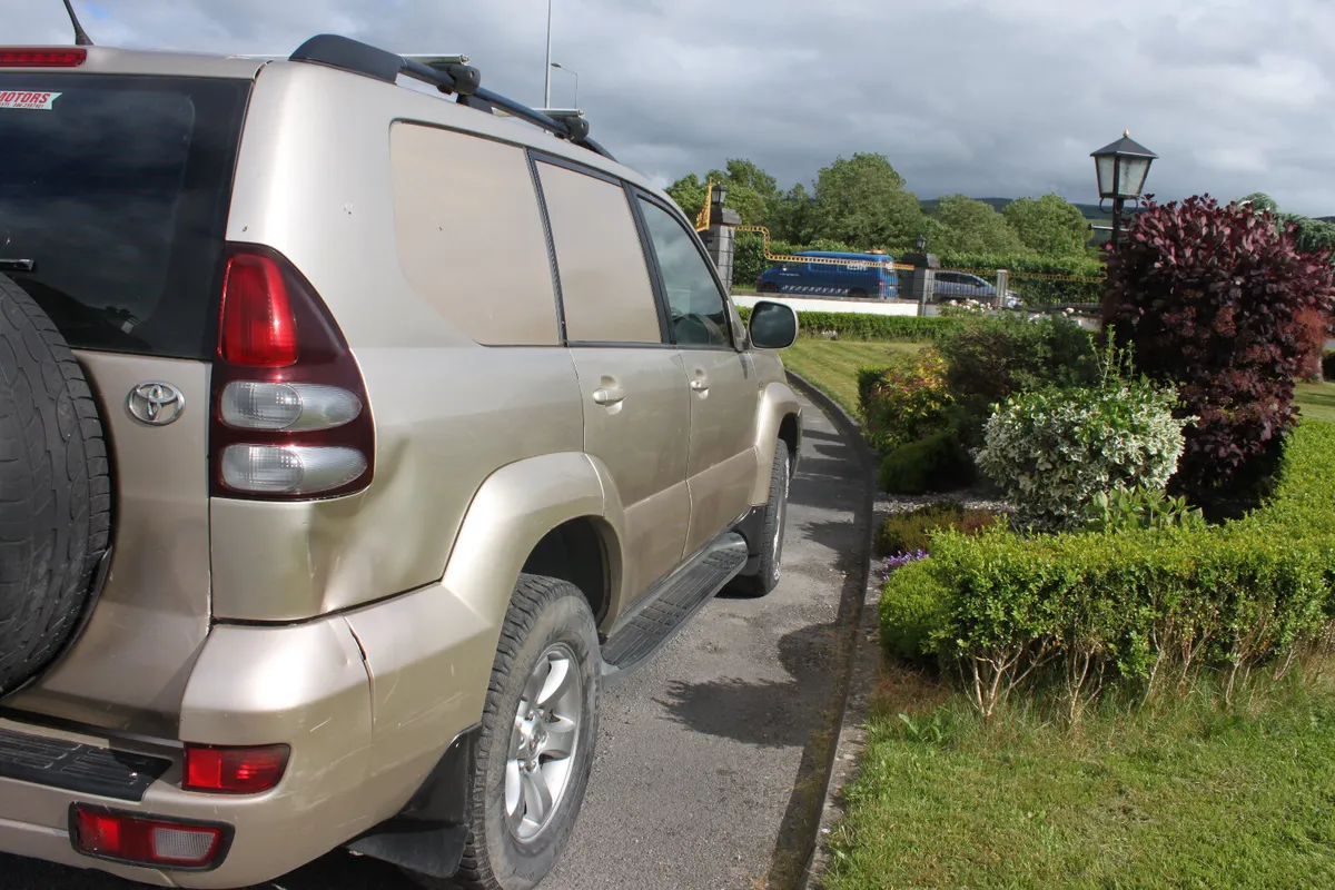 Toyota Land Cruiser LWB 3.0L Jeep, 2007 - Image 3