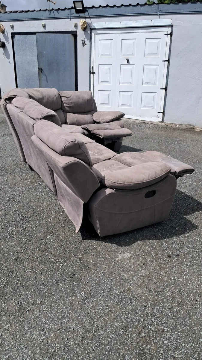 Very nice corner couch - Image 3