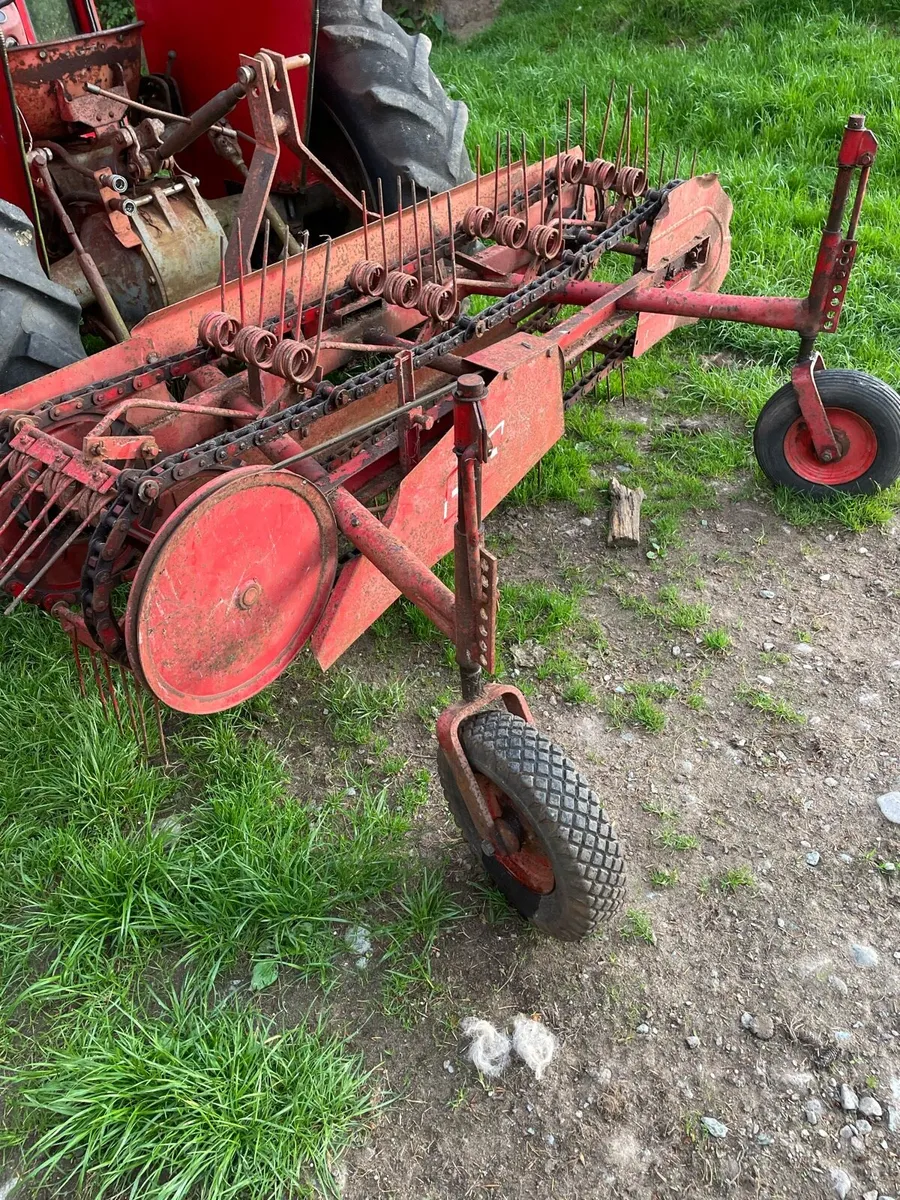 Old hay turner for sale - Image 2