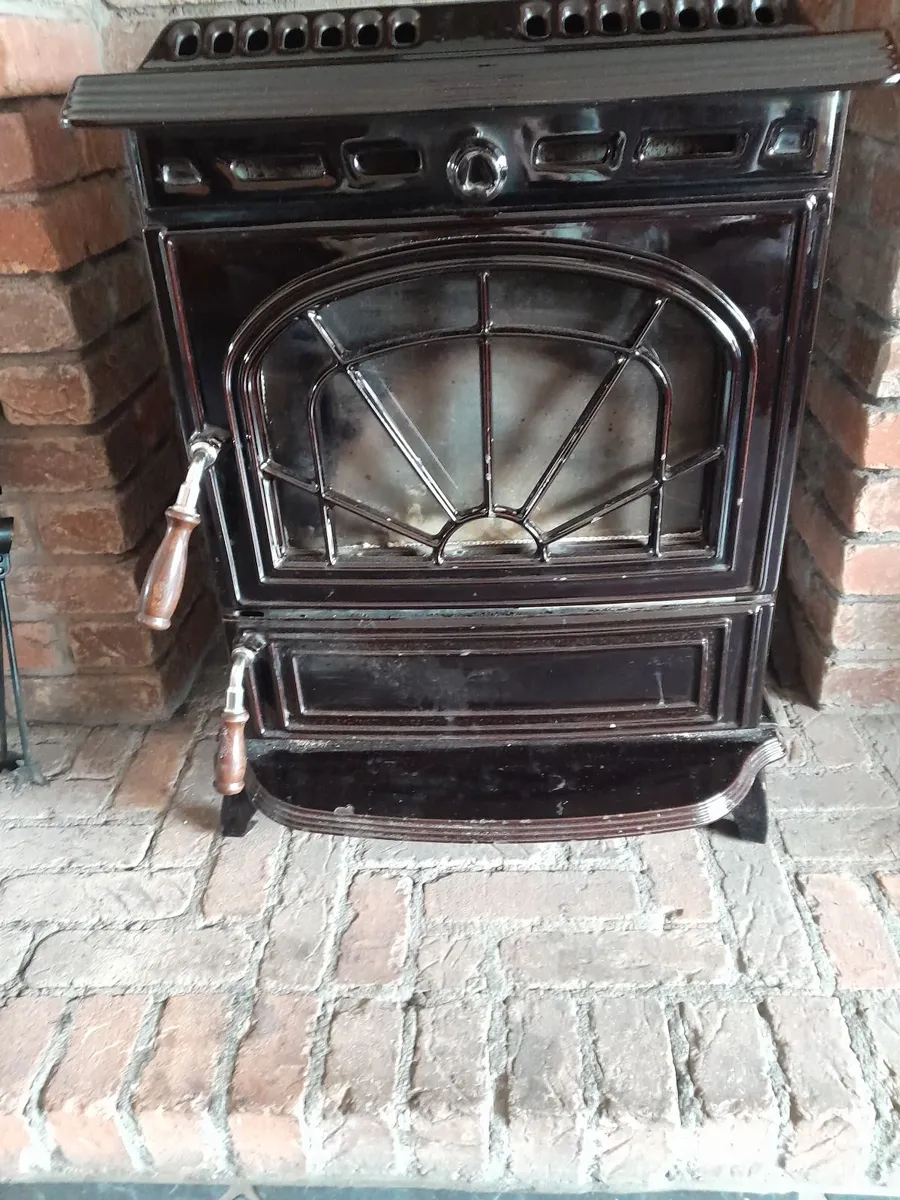 Stove - Image 1