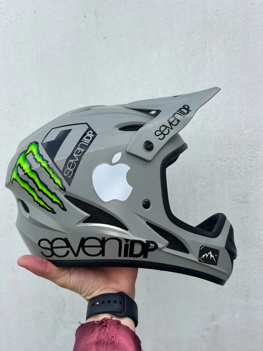 Seven iDP M1 Full Face MTB Helmet – XS - Image 3