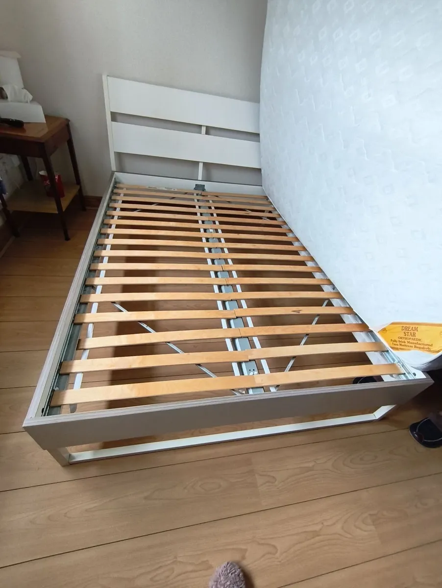 Double bed with mattress - Image 1