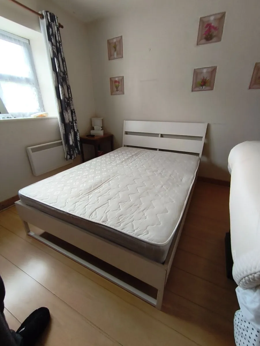 Double bed with mattress - Image 2