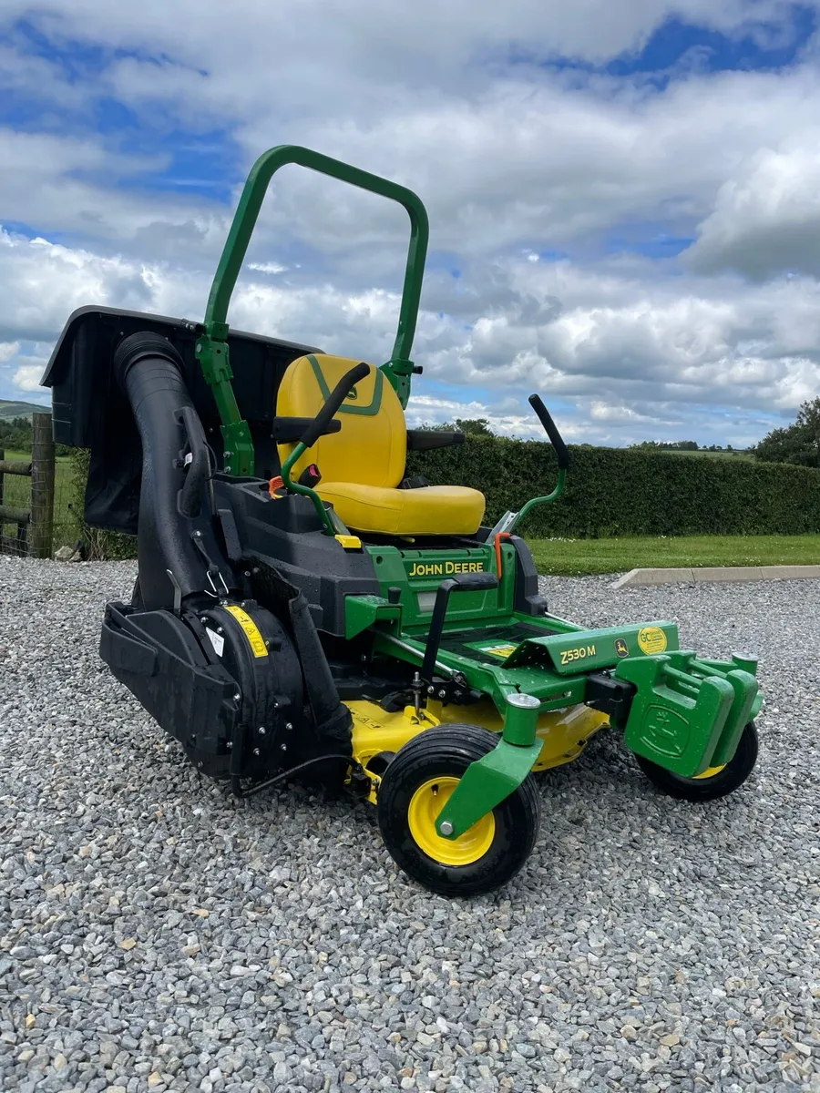 As NEW John Deere Z530M zero turn lawnmower - Image 4