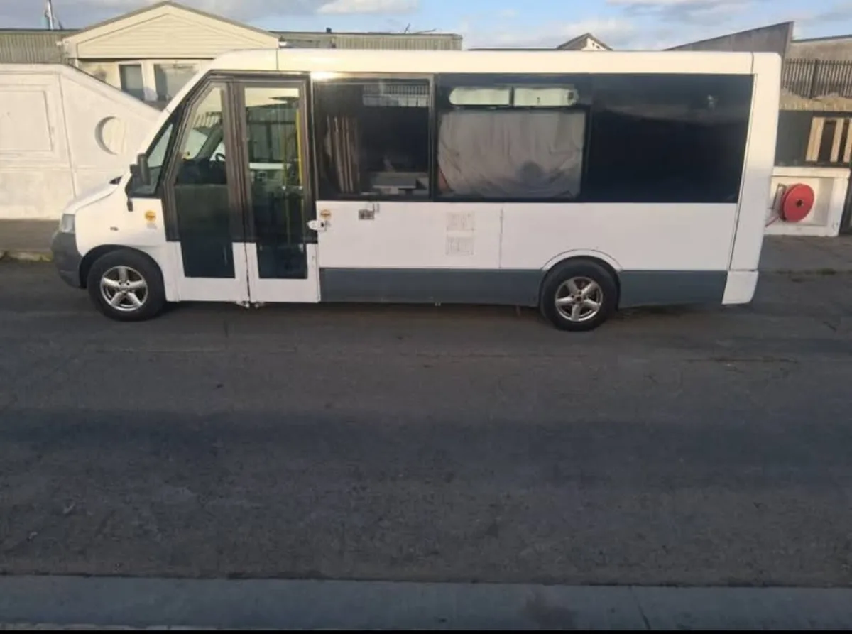 2010 VOLKSWAGEN TRANSPORTER MOTORHOME/CAMPER - Image 3