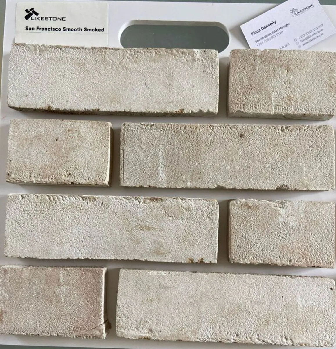 White Bricks 215mm X 102mm X 65mm - Image 1