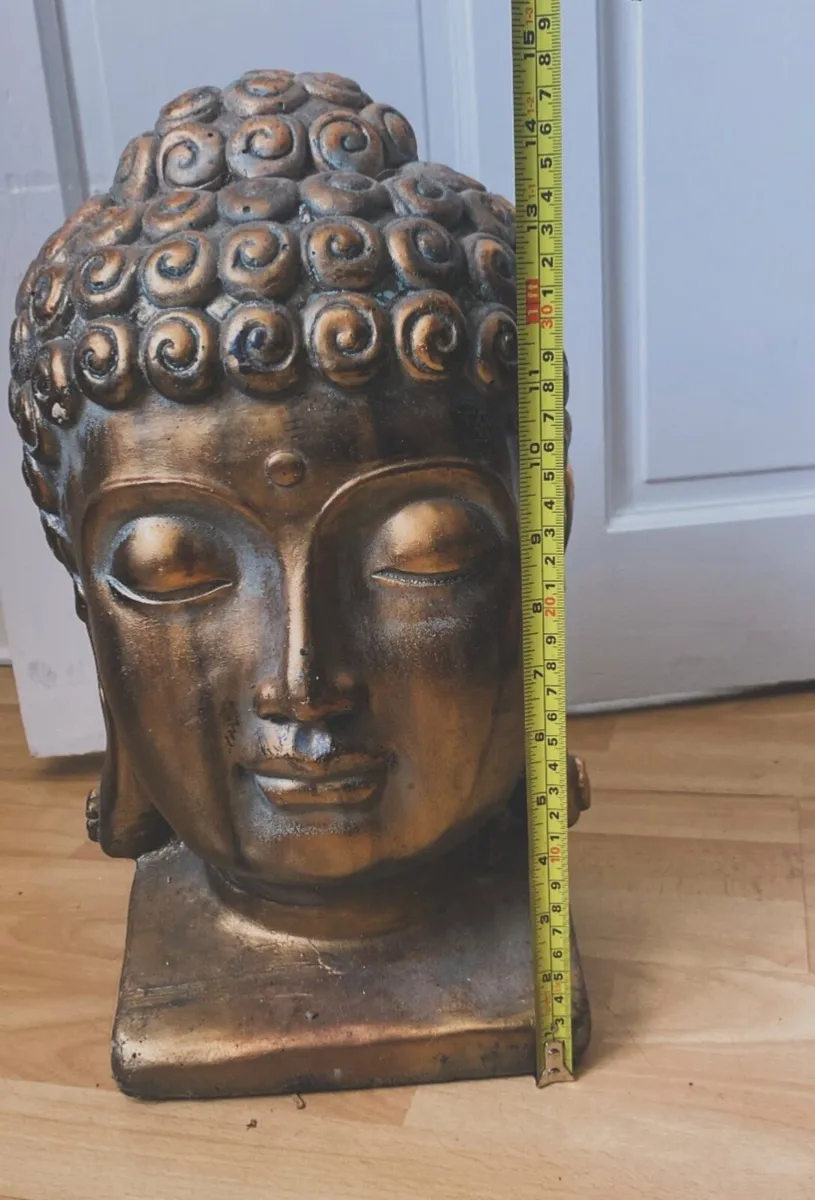 Buddha head
