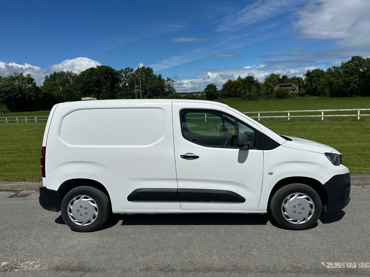 Peugeot Partner 2019 DOE 06/26 - Image 3