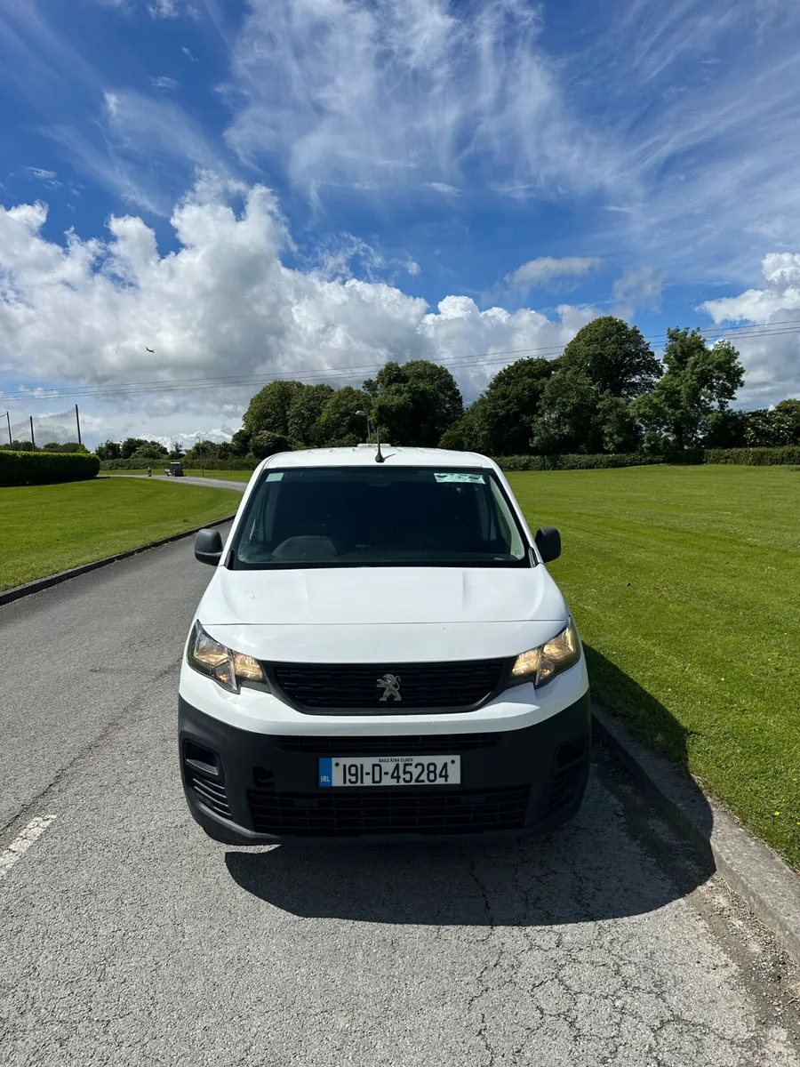 Peugeot Partner 2019 DOE 06/26 - Image 2