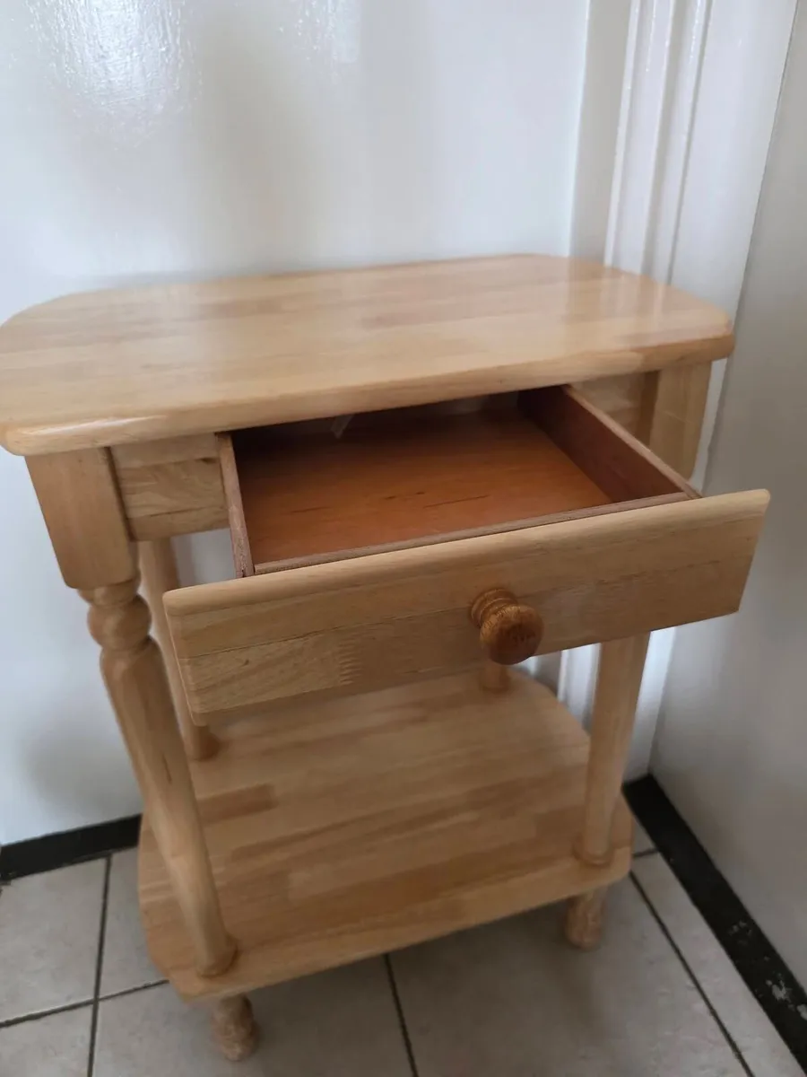 side / Hall Table - Image 1