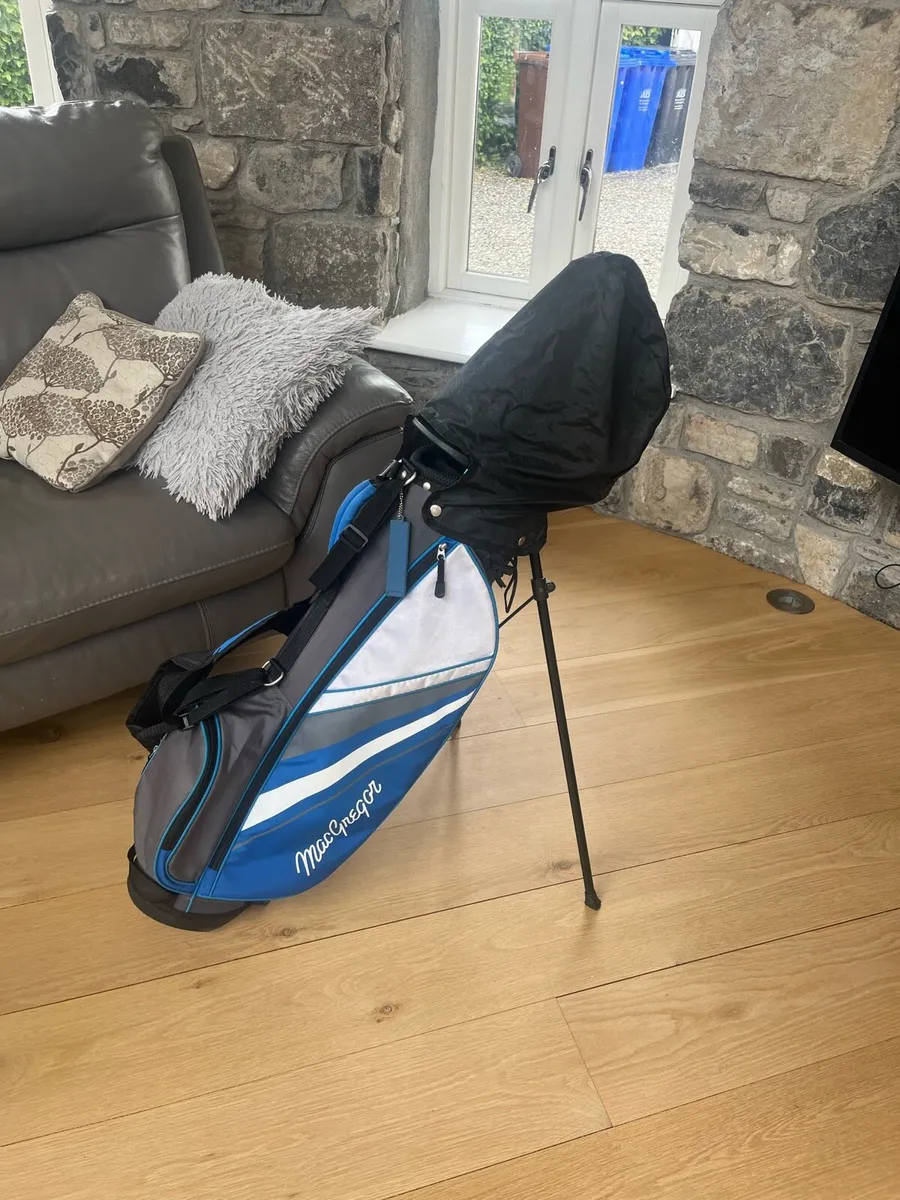 Golf bags and left handed clubs - Image 4