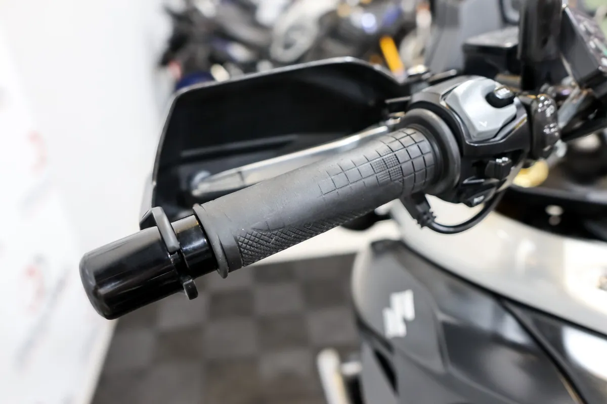 Suzuki DL1000 Vstrom 2020 - Image 4