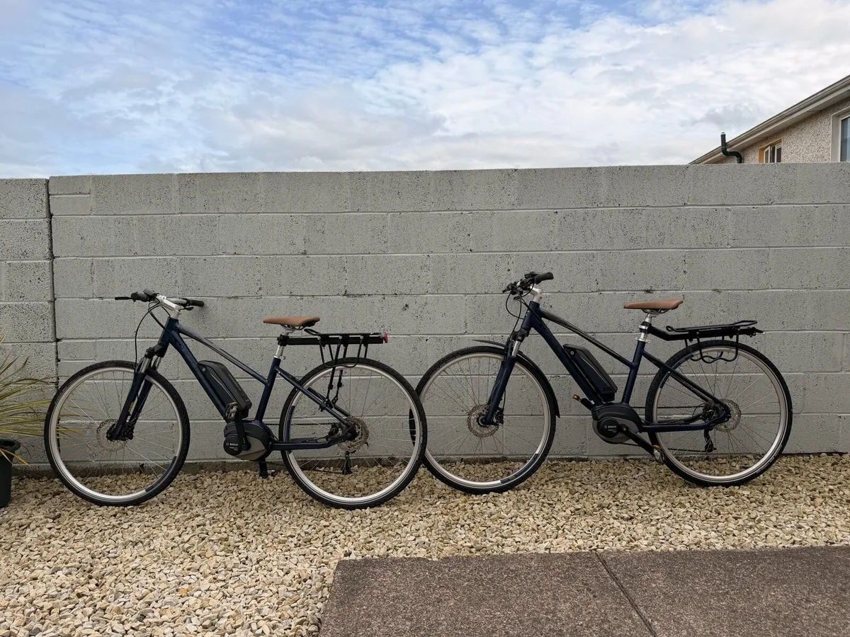 2x Bosch Motor Carrera Crossfuse Electric Bikes - Image 1