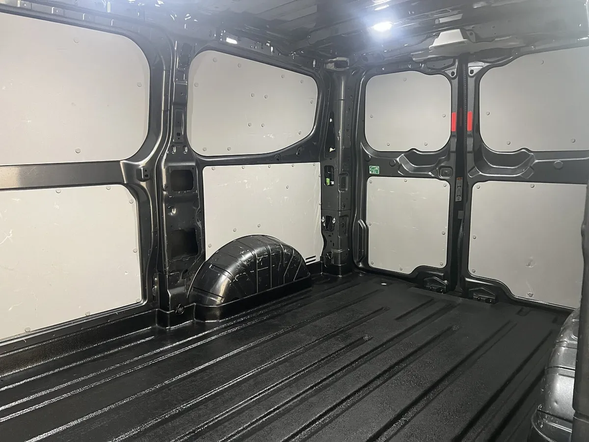 2024 Ford Transit Custom Panel Van - Image 3