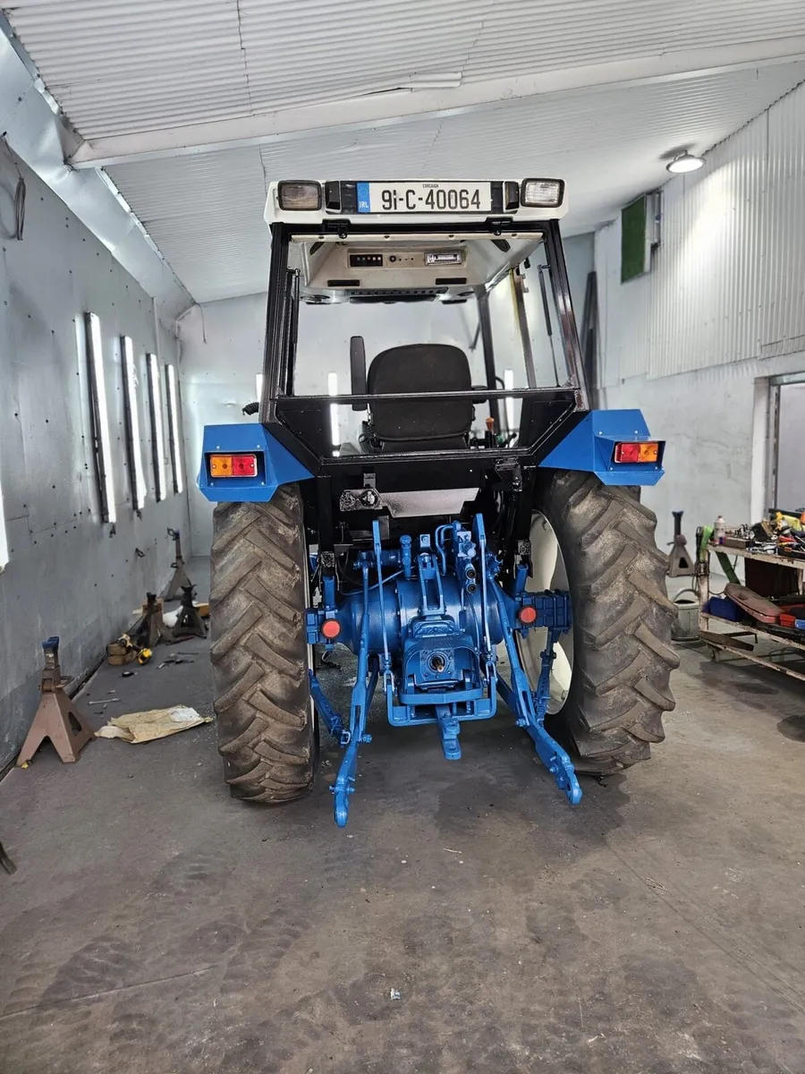 Ford tractor - Image 3
