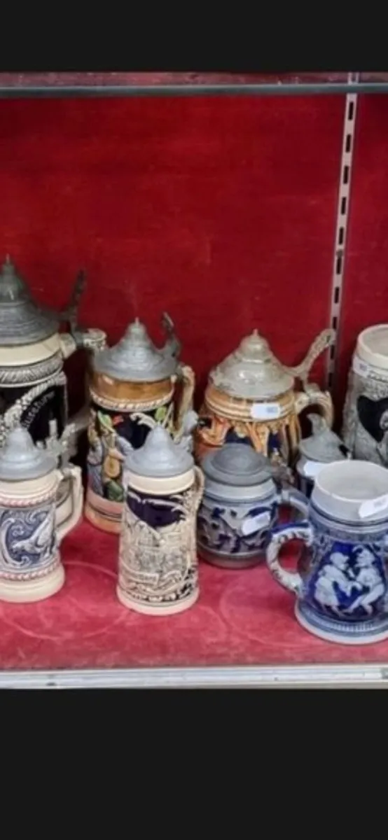 Beer steins - Image 1