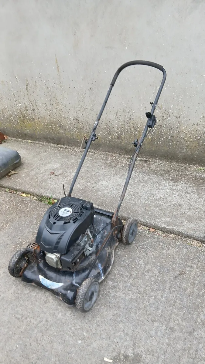 Free push mower - Image 2