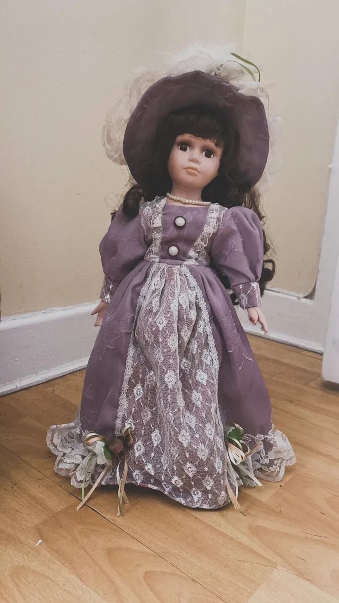 Porcelain dolls - Image 1