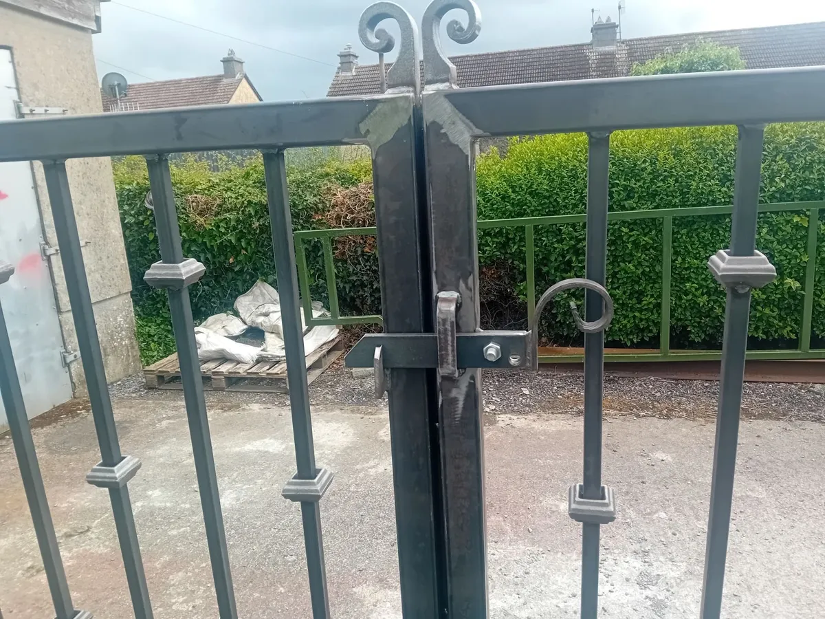 Gates (brand new) - Image 3