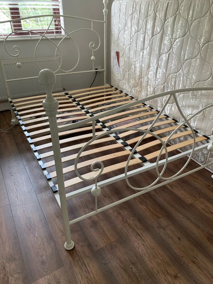 White Iron Bed - Image 1