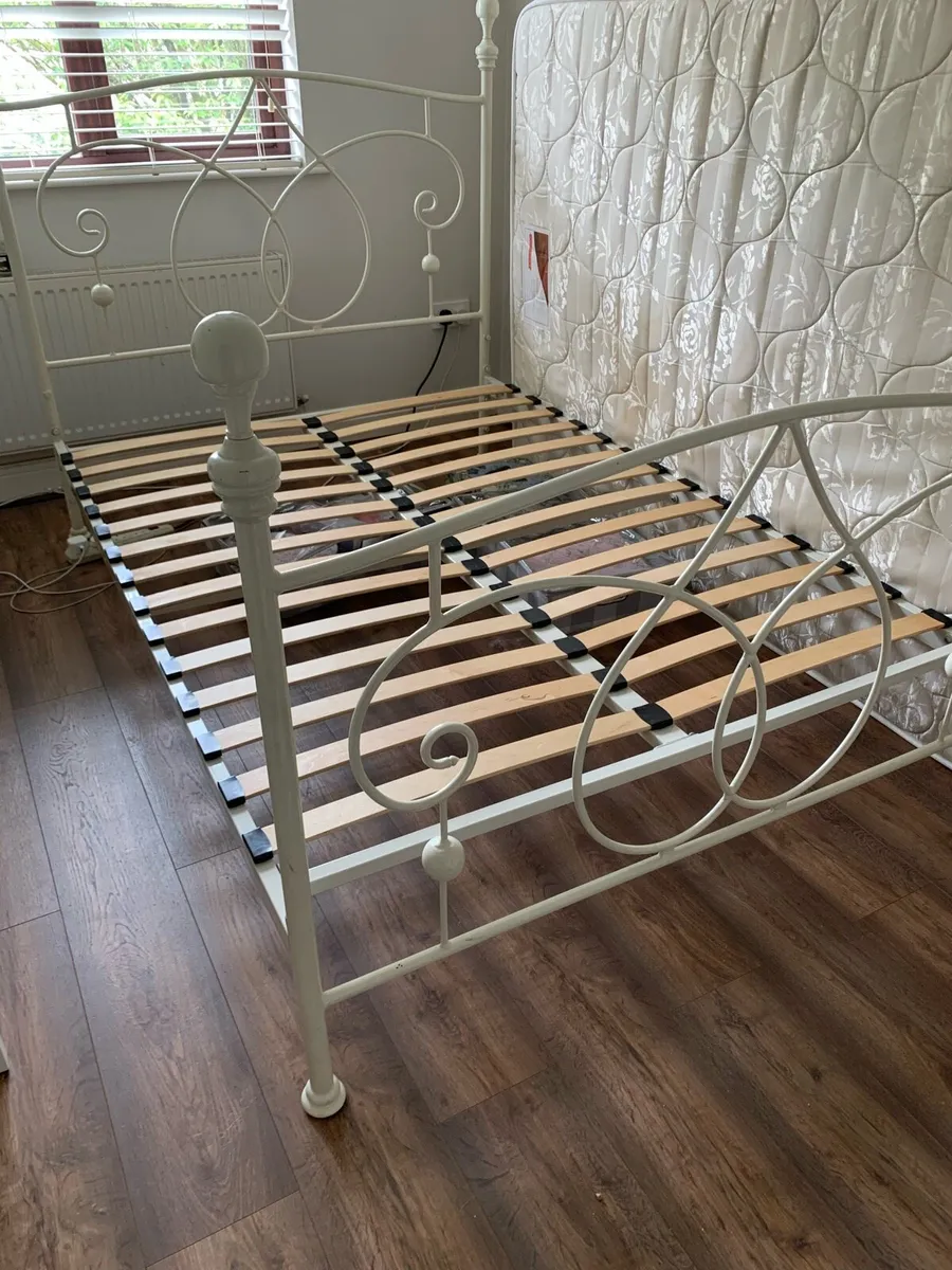 White Iron Bed - Image 2