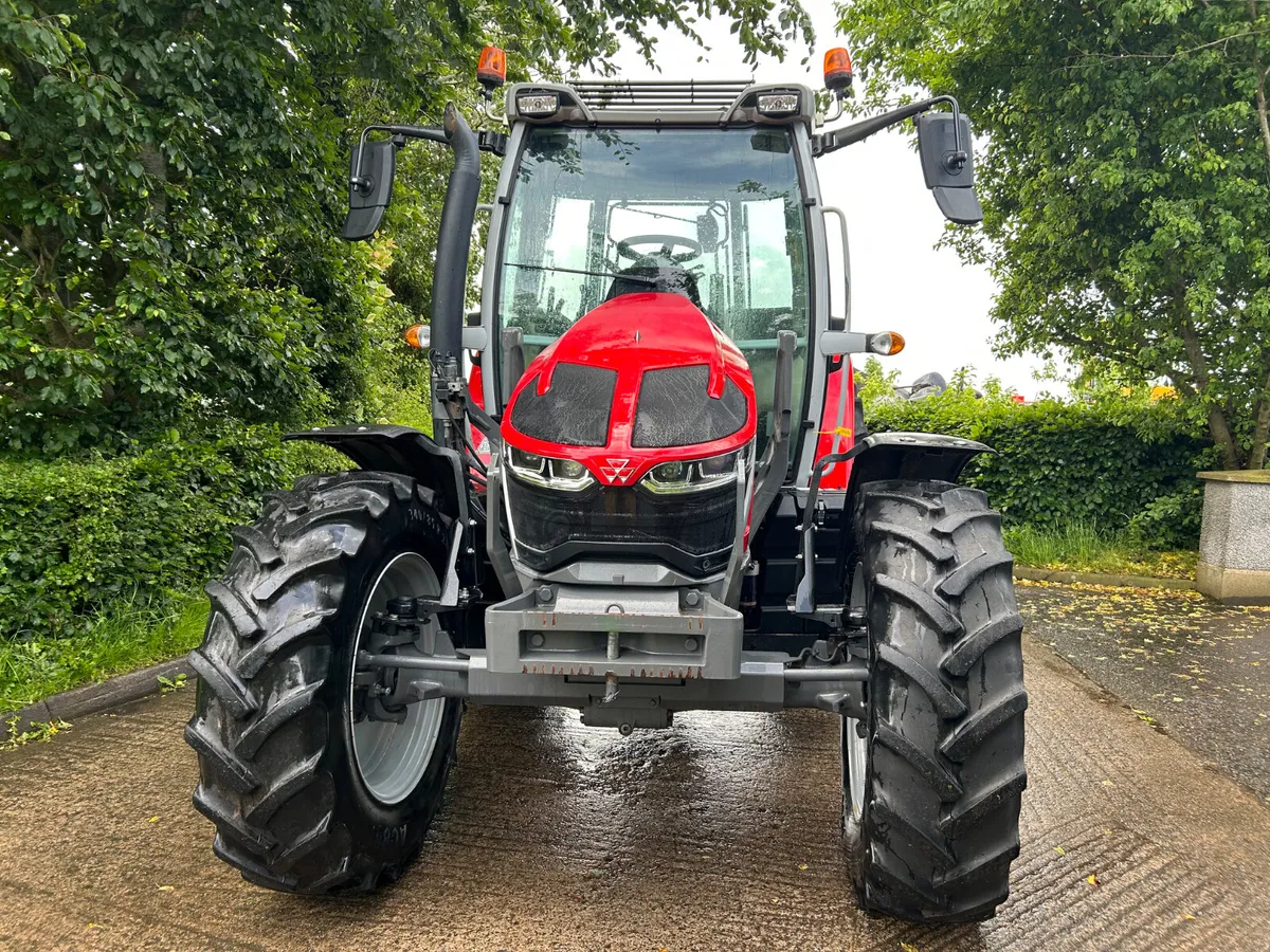 Massey Ferguson 5S.105 - Image 3