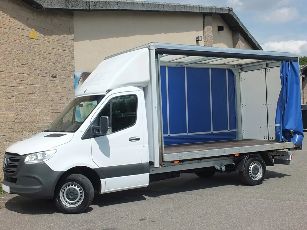 2023 Mercedes-Benz Sprinter Curtain Sider Van - Image 4