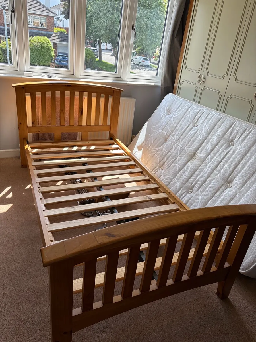 Single bed frame - Image 1