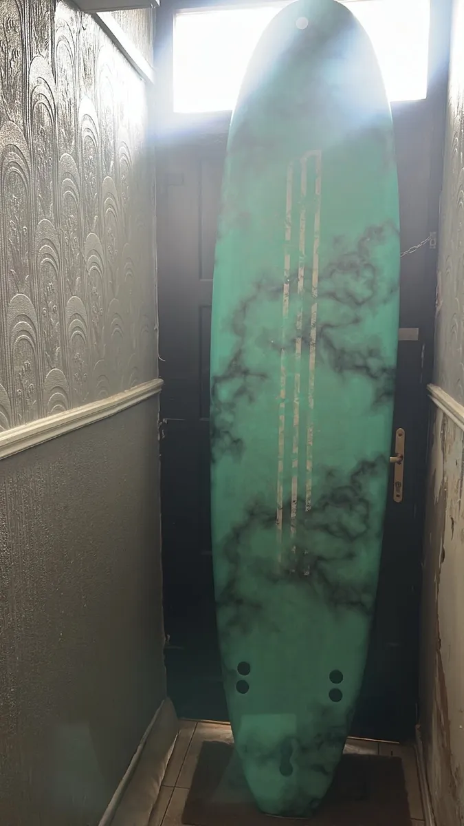 surf board - Image 1