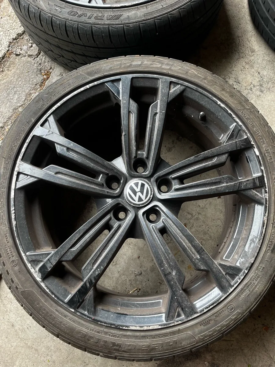 19” VW Golf Alloy Wheels - Image 2