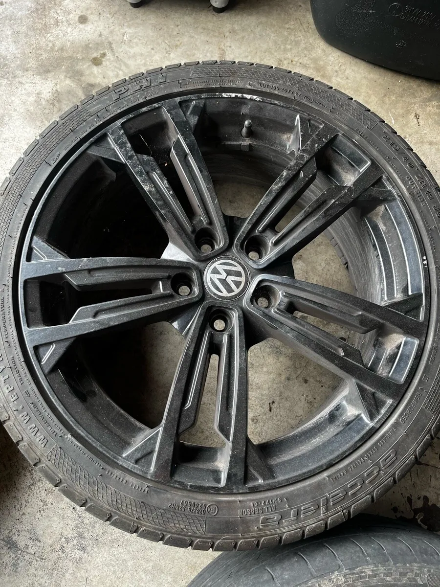 19” VW Golf Alloy Wheels - Image 4
