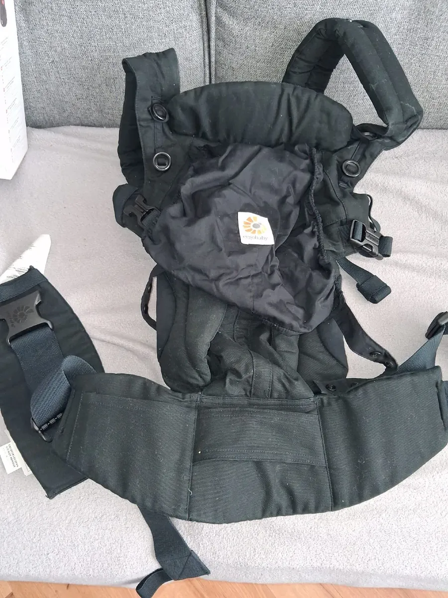 Ergobaby  All in One Baby Carrier - Image 3