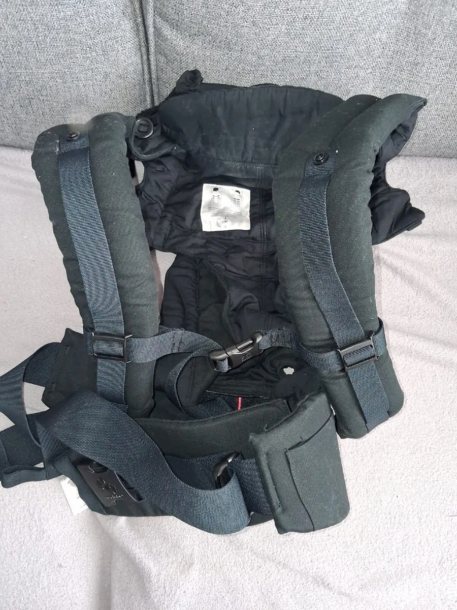 Ergobaby  All in One Baby Carrier - Image 4