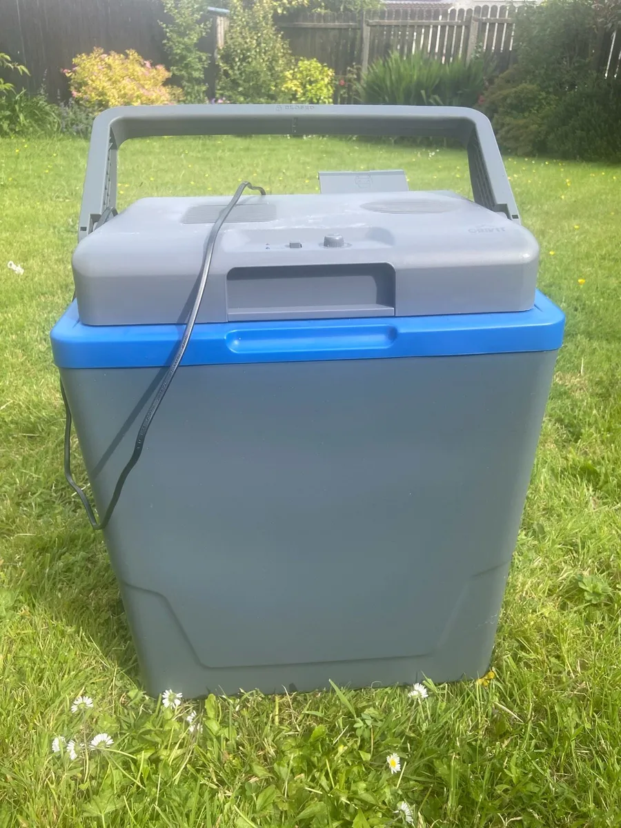 Cool box - Image 1