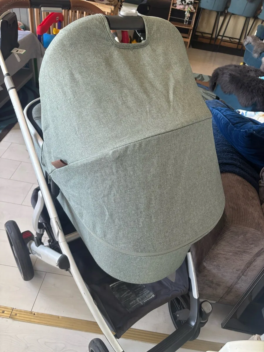 Uppababy vista sage green buggy - Image 2