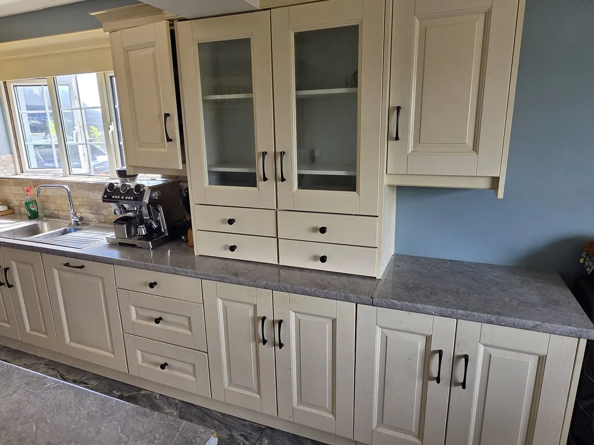 Kitchen - Image 4