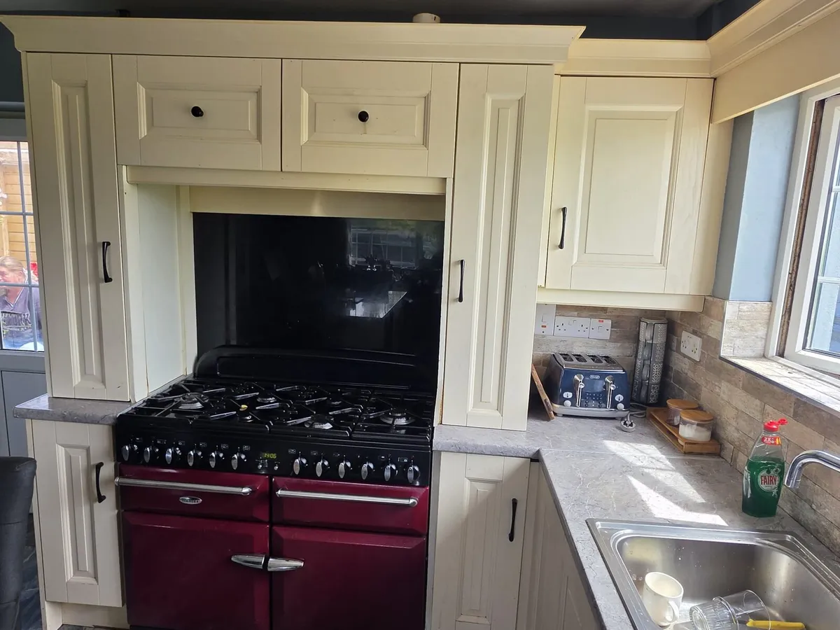 Kitchen - Image 2