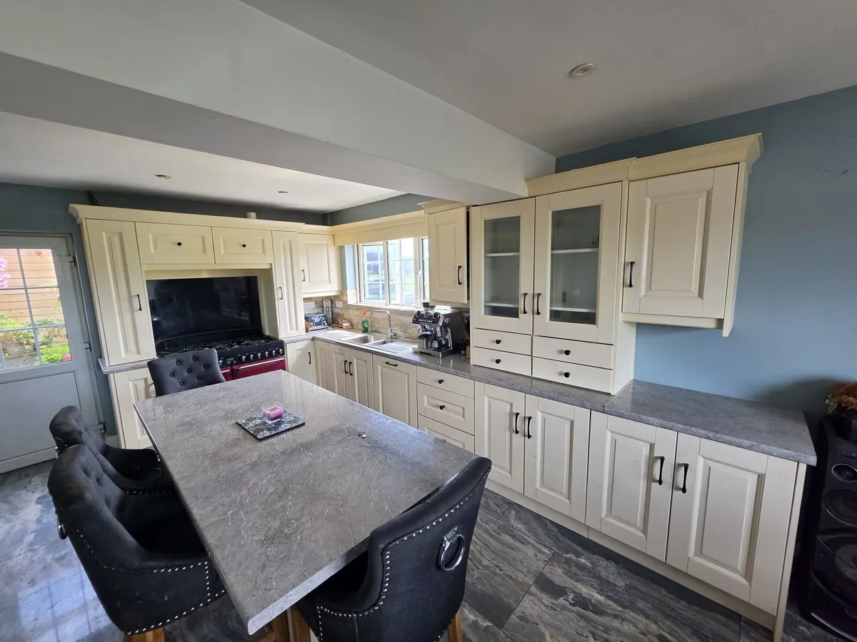 Kitchen - Image 1