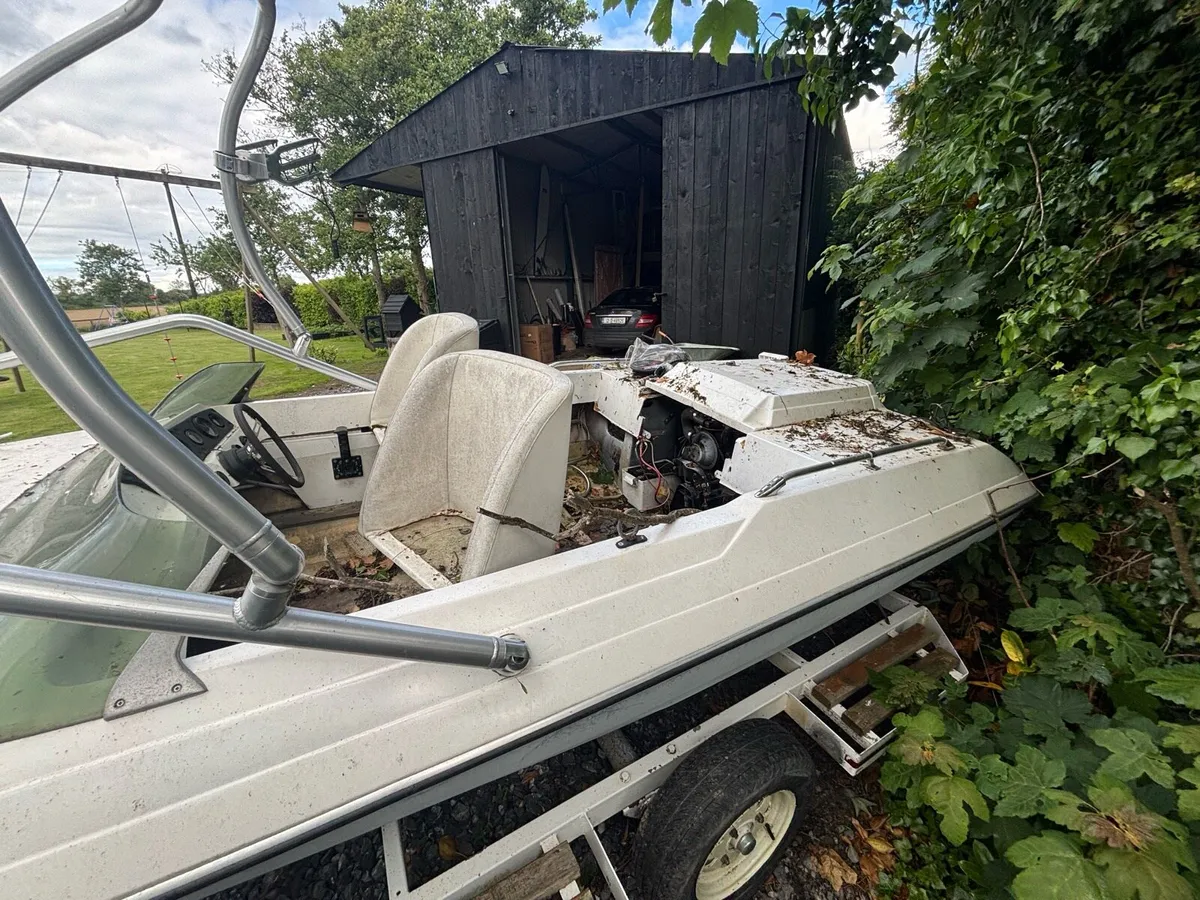Glastron 16ft - Image 4
