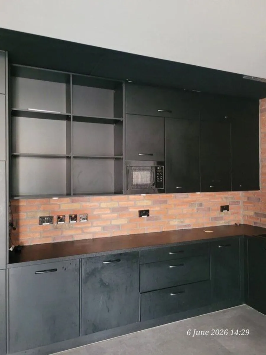 Kitchen cabinets - Image 2