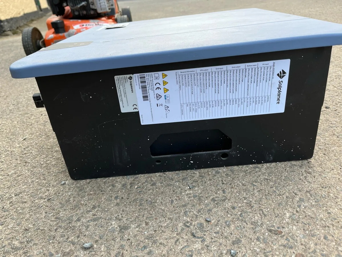 New solar inverter and battery - Image 4