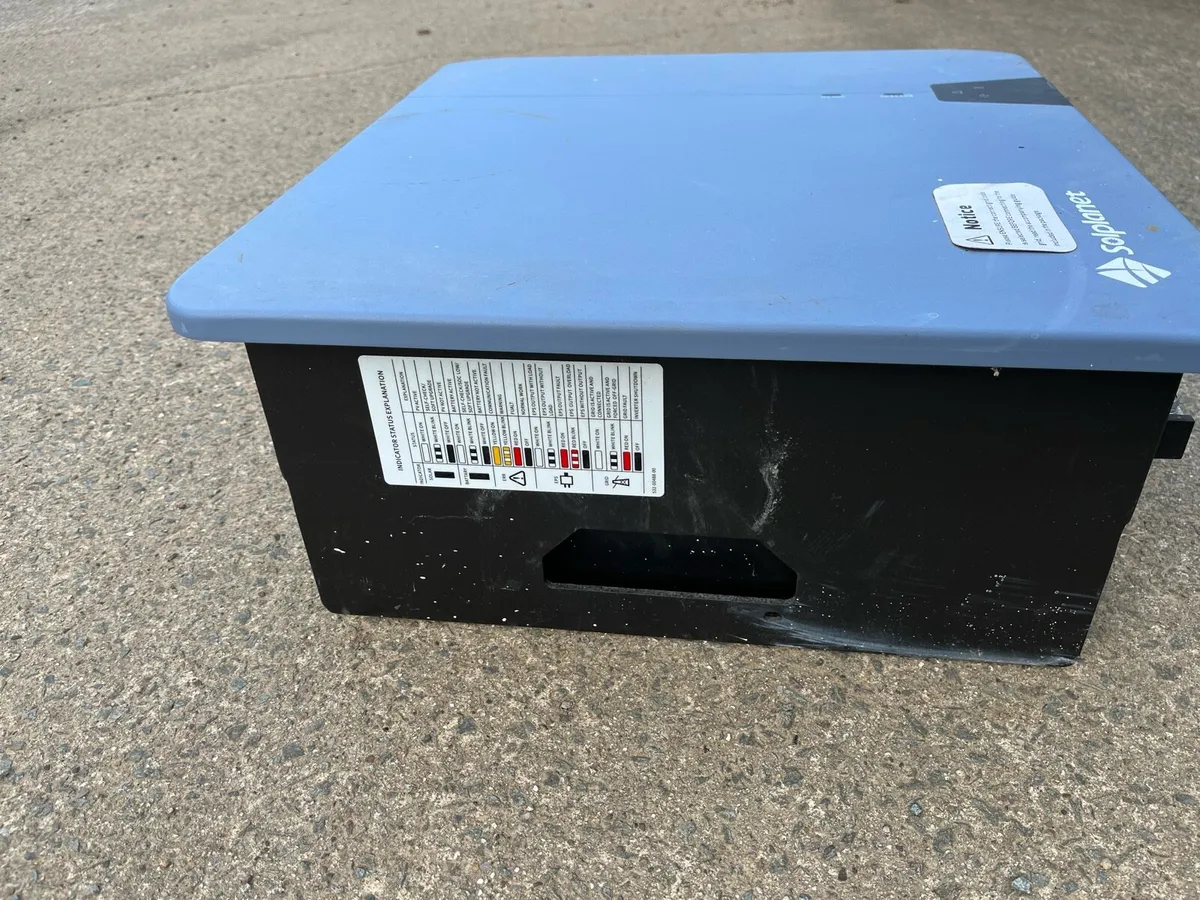 New solar inverter and battery - Image 3