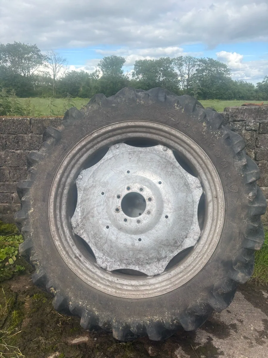 Tractor wheels 38s - Image 1